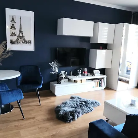 Mika Apartment *